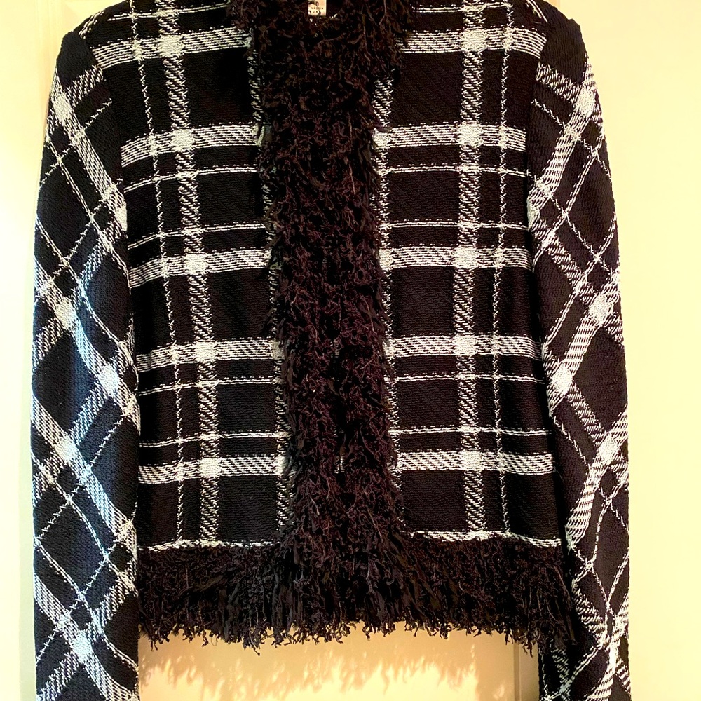 St John’s Collection beautiful fringe jacket size 6. Black with baby blue.